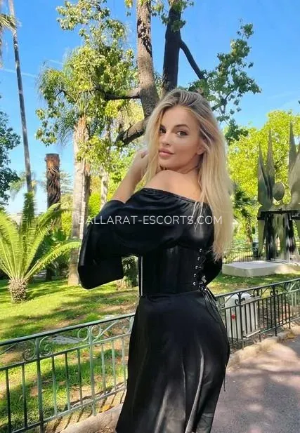 Ballarat escorts Märta — 3
