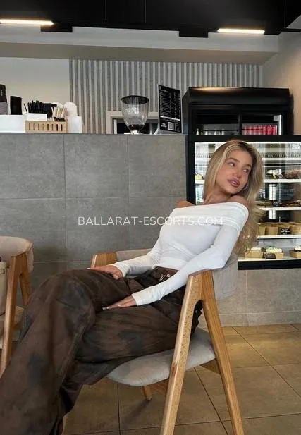 Ballarat escorts Leslie — 1