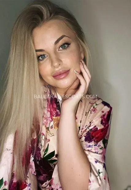 Ballarat escorts Märta — 5