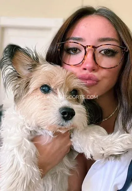 Ballarat escorts Gun — 3